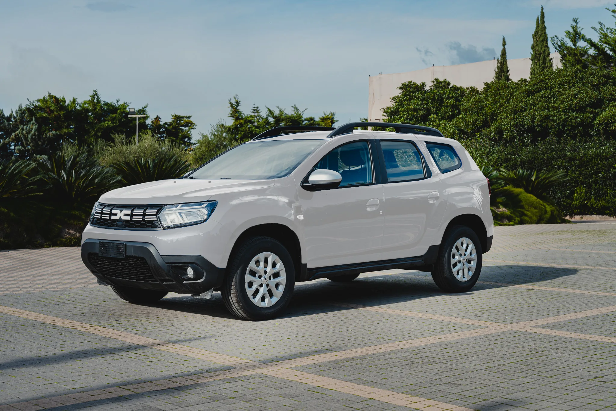 About Us 18 x dacia duster 5 About Us